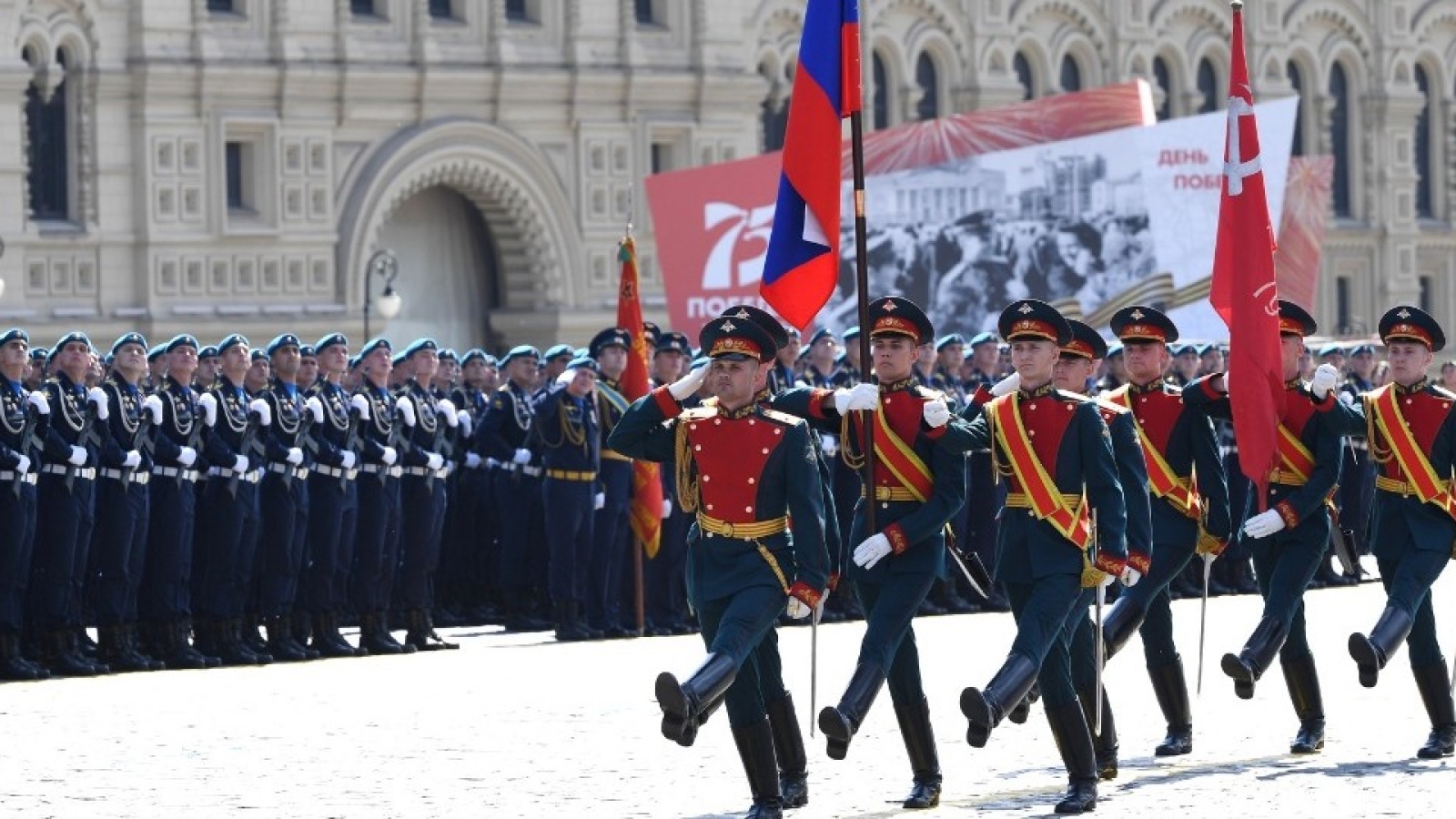 Canciller-Arreaza-desfile-Dia-de-la-Victoria-Rusia