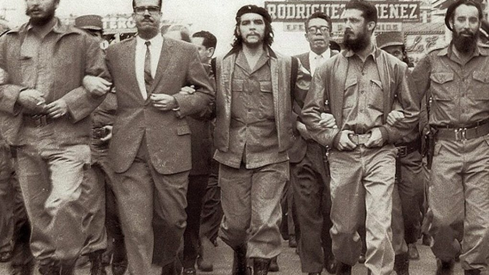 la-revolucion-1020x642