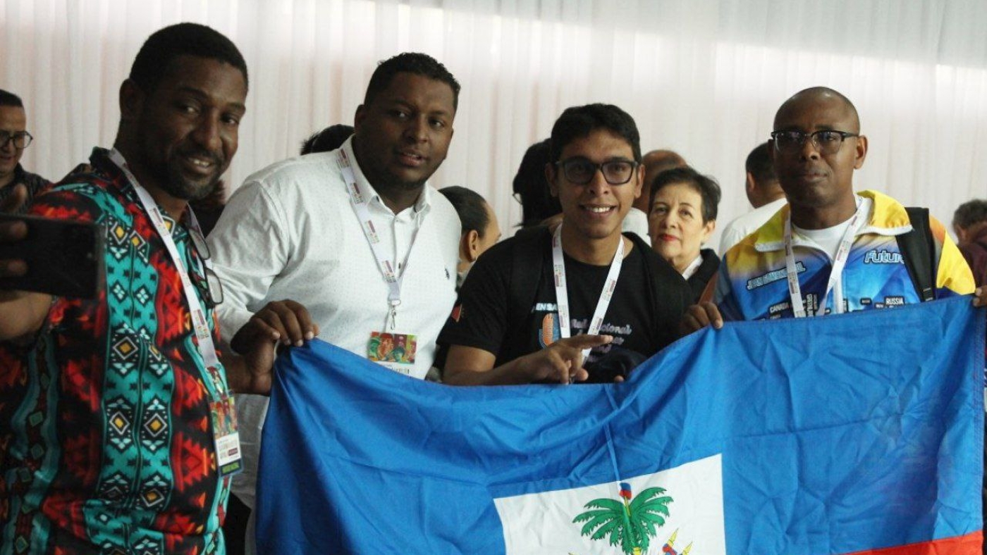 photo_5028320081645079360_y (1)